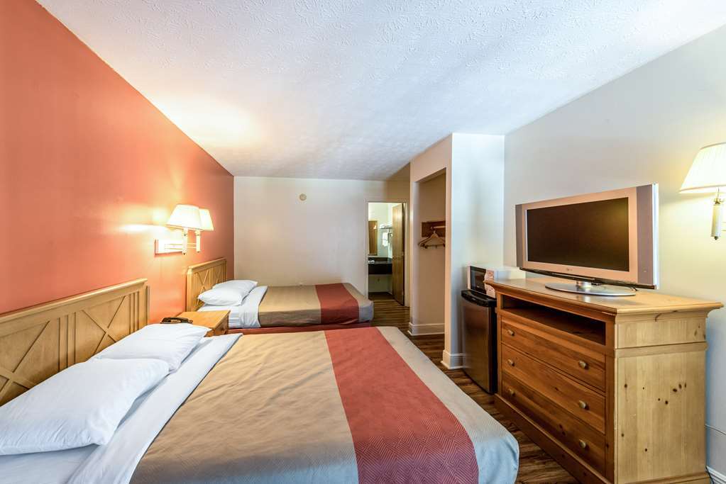 Sleep Inn & Suites Pigeon Forge Downtown Room photo